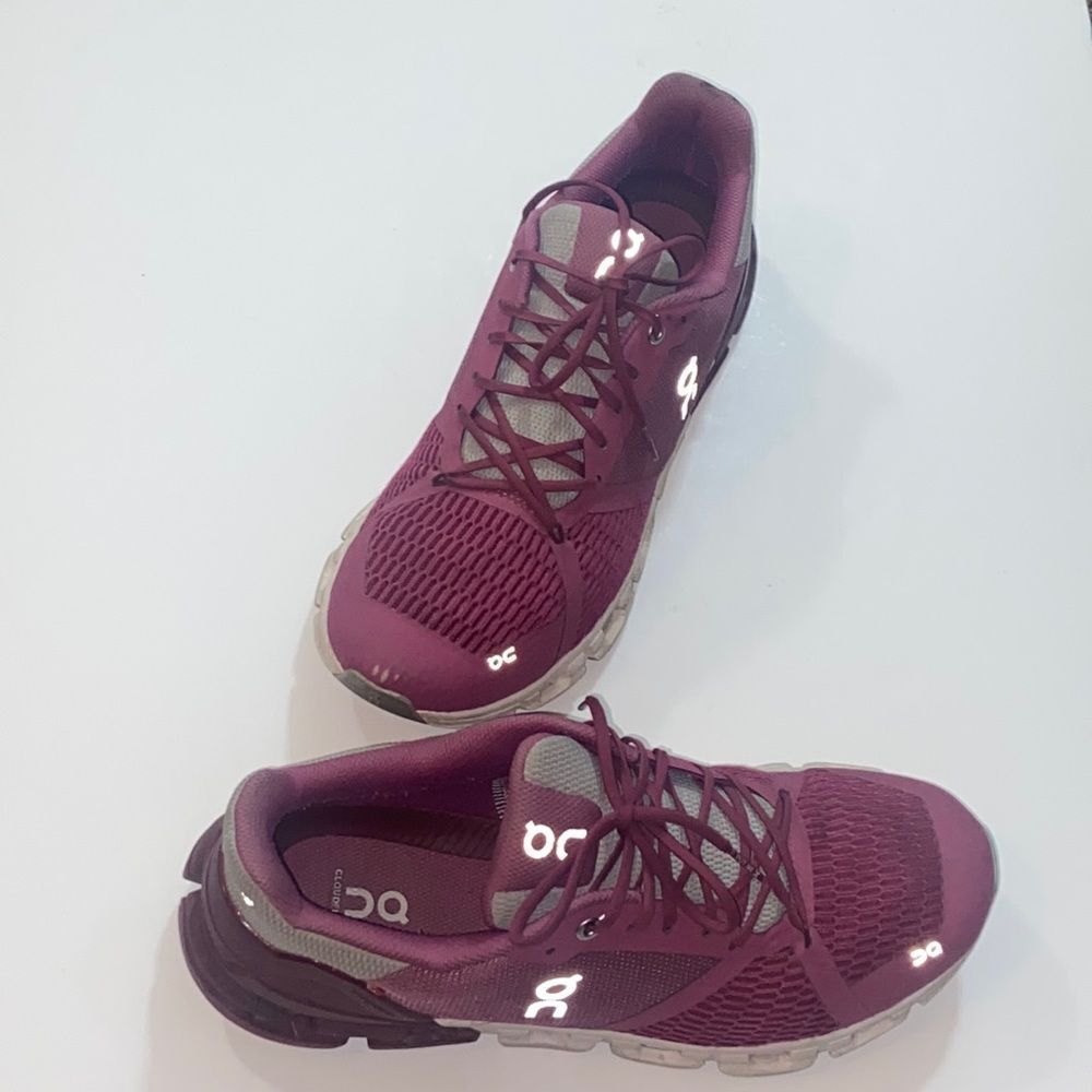 On Cloud Flyer Magenta Mulberry Running Athletic Women Shoes Size 11